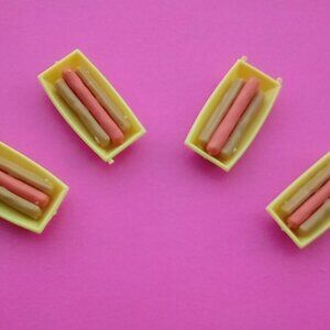 Barbie doll hot dogs stand food kitchen decor 80s